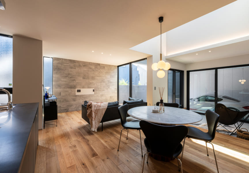 船橋日大前ガレージモデルハウス スライド画像