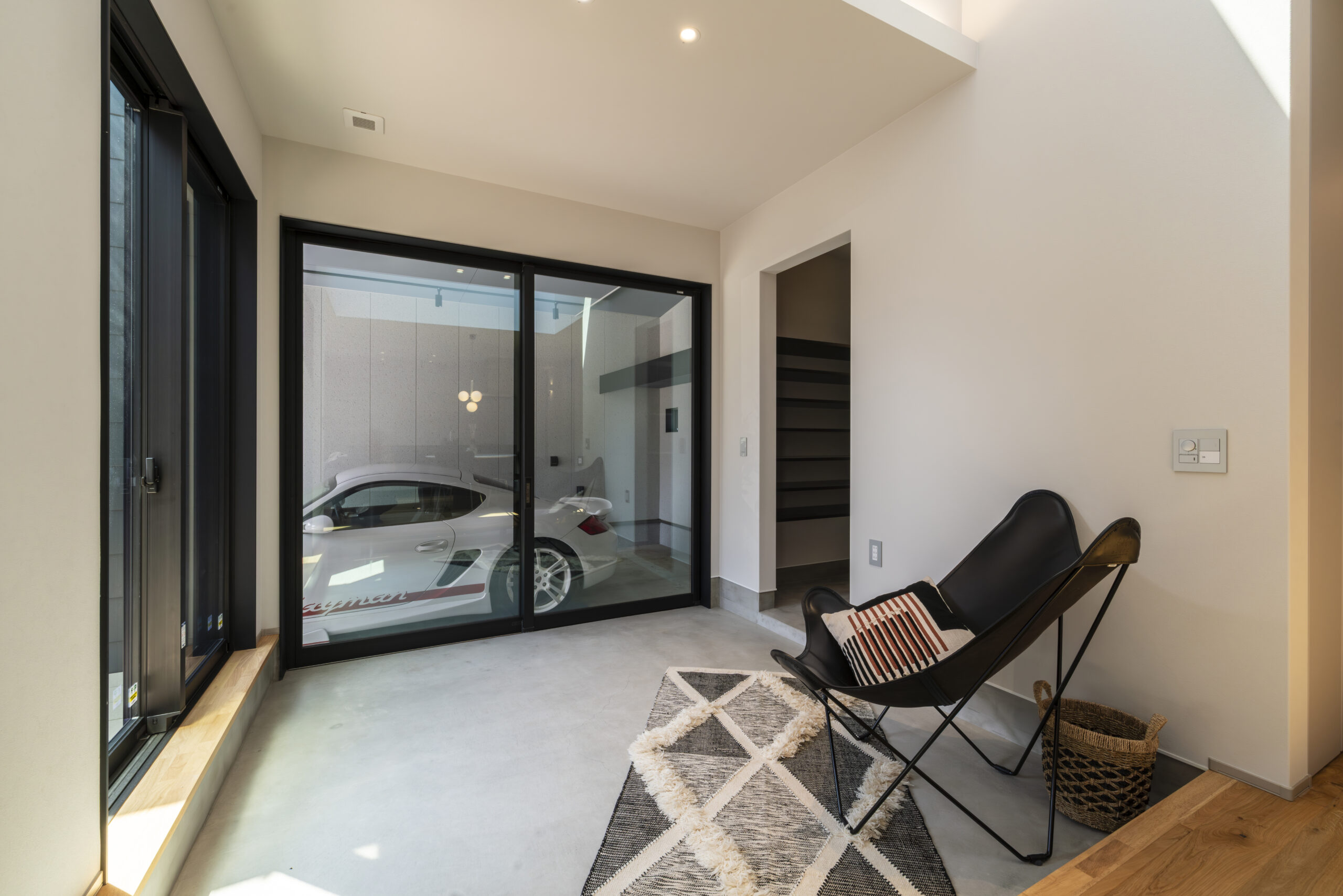 楽しみ繋がる『GLAGE BASE』　～ガレージハウス～