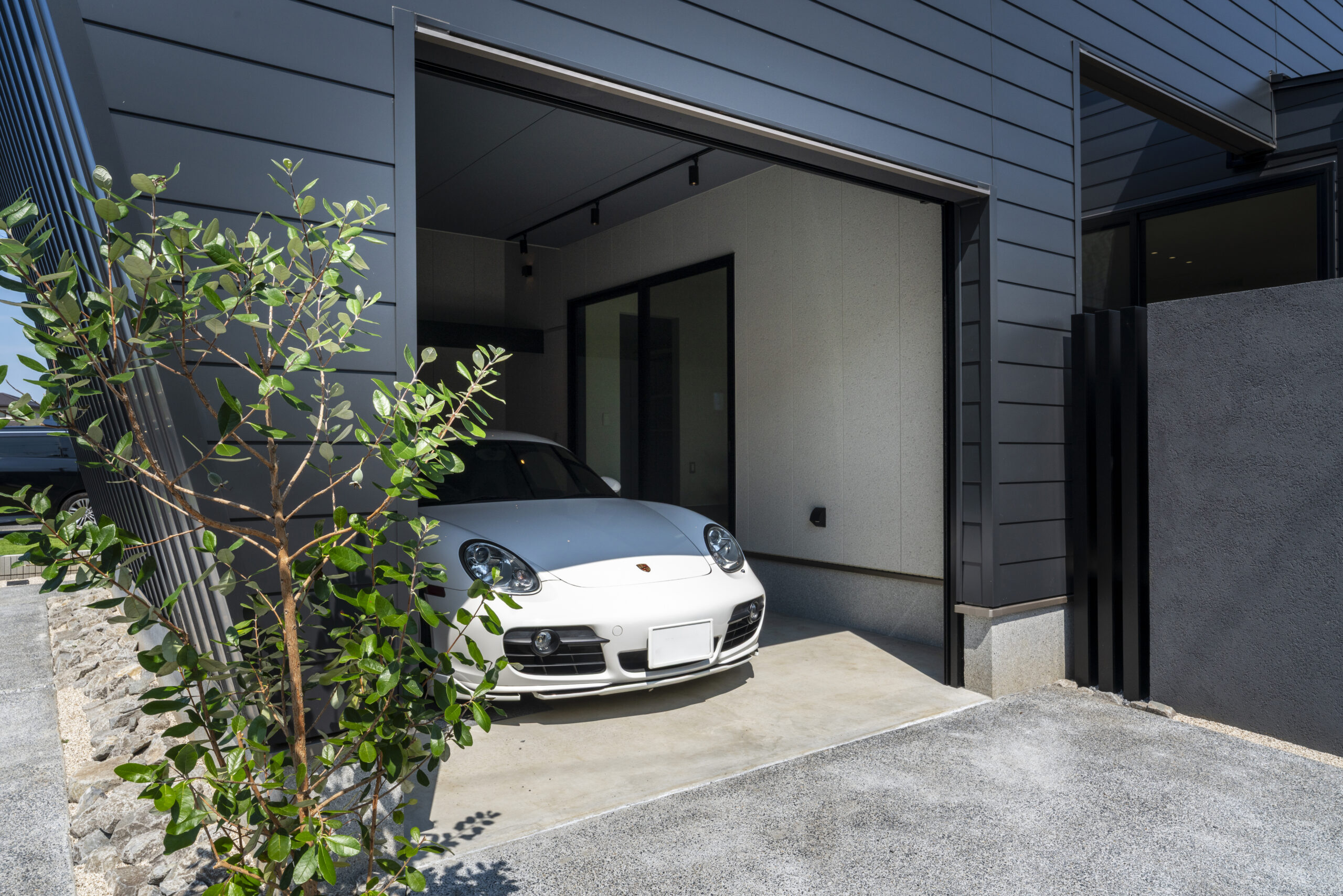 楽しみ繋がる、GARAGE BASE