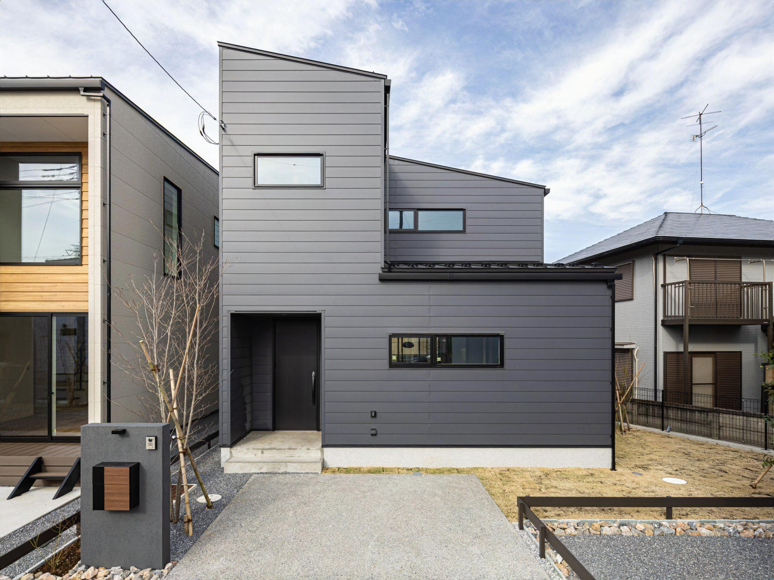 アプローチ兼駐車場のデザイン事例｜千葉『木ここち家ラボ」